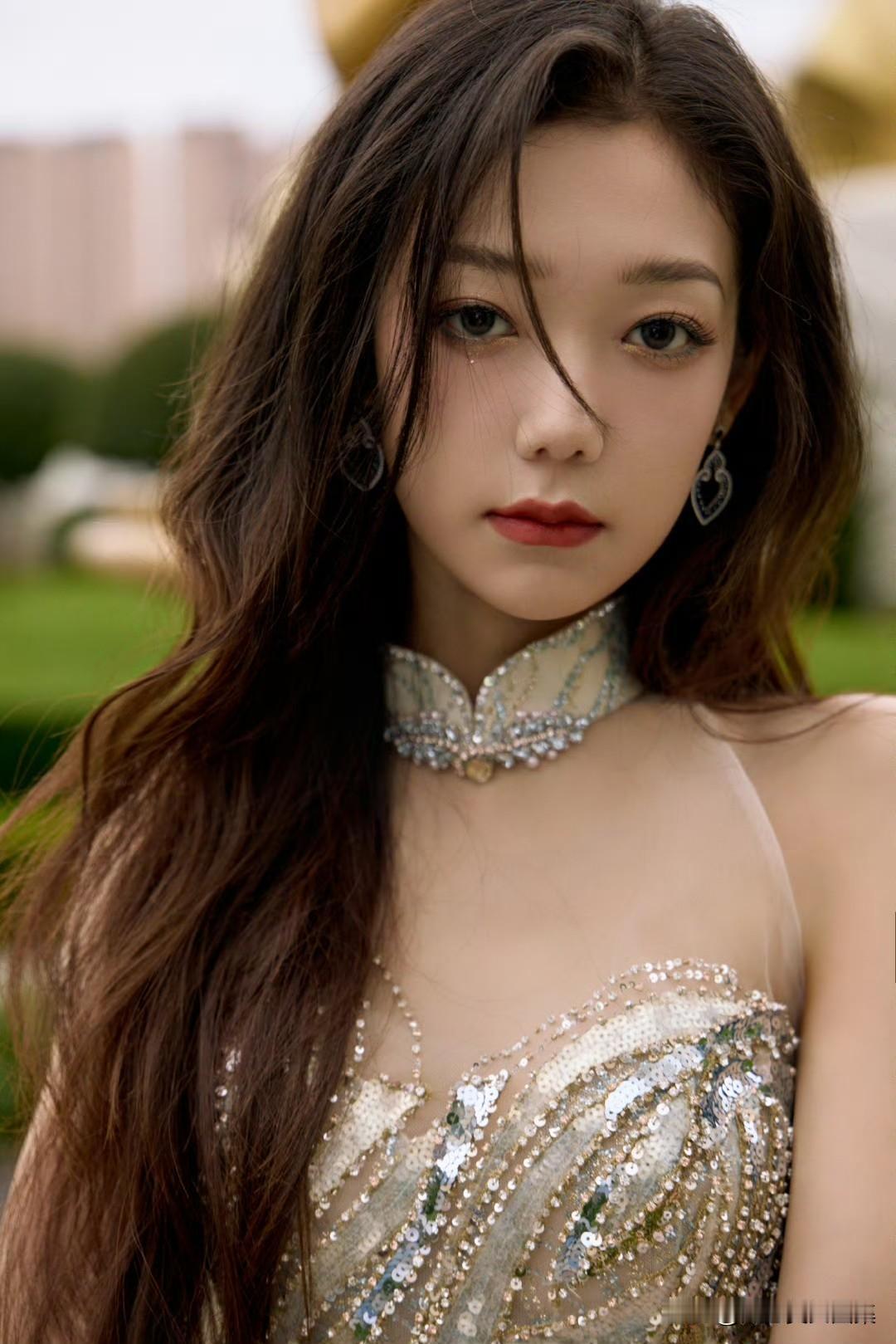 女人怎样穿搭，更显气质