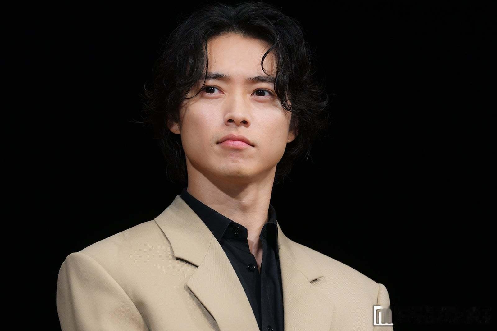 【图片】山崎贤人 昨日王者天下 音乐会惊喜登场新闻图