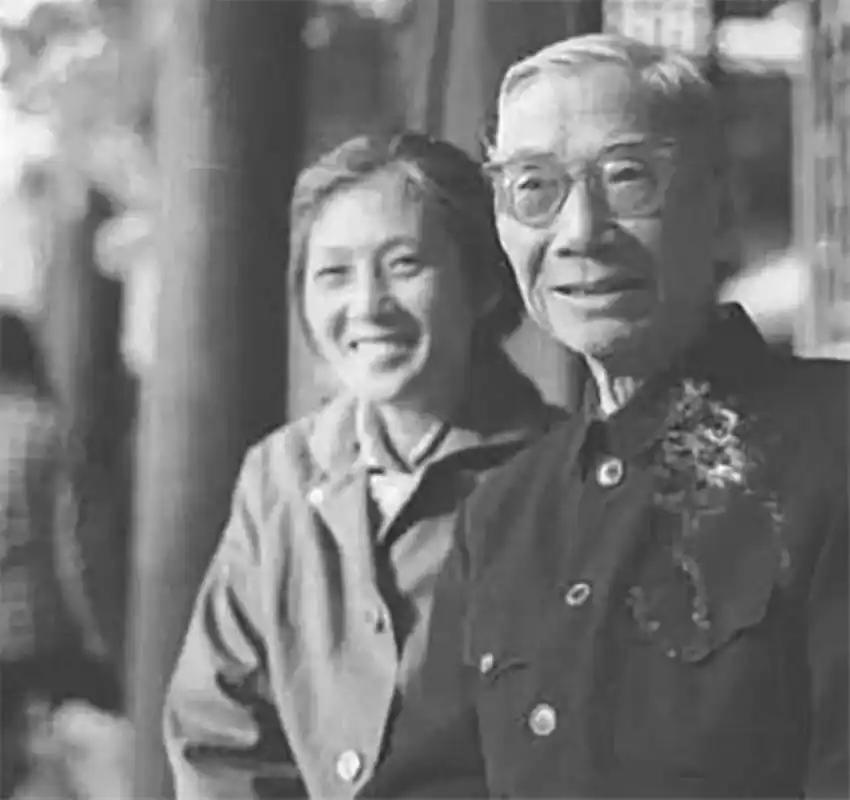 一位情感专家说：“生理上能把男人喂饱的女人，是好女人；饭桌上能让男人吃好的女人，