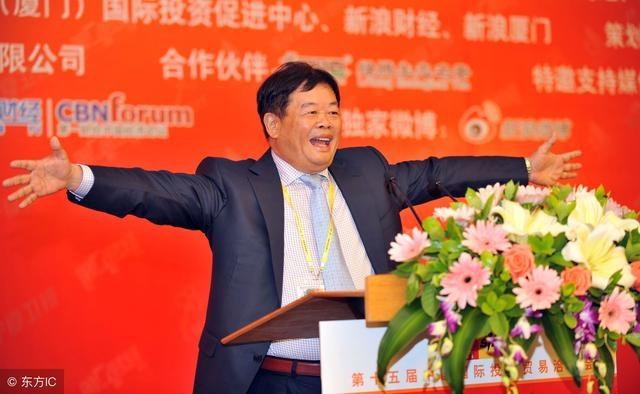 曹德旺回应“苛刻”争议：企业家的钱，到底该怎么花？
最近，“玻璃大王”曹德旺接受