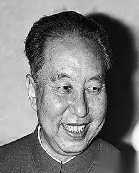 [微风]都说他是个老实人。可你告诉我，哪个老实人，能在不到一个钟头里，兵不血刃，