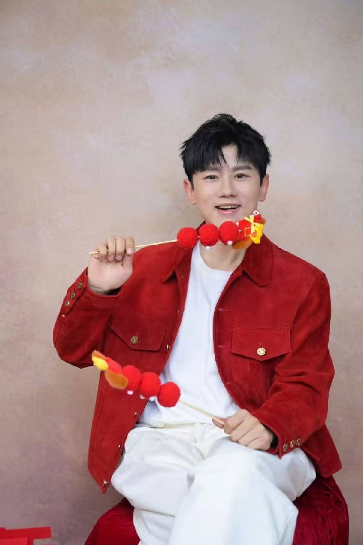 北京·鸟巢。华语乐坛的终极考场，张杰的满分答卷。这一次，让世界听见中国Live的