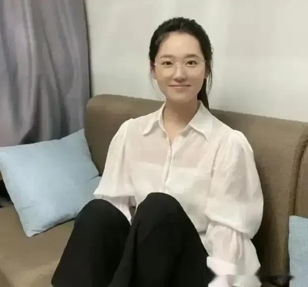 上海美女开出的择偶条件，看似不高，实际上很高，能够满足这样条件的男孩，凤毛麟角，