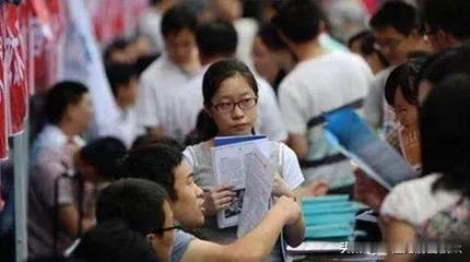家长应该学习志愿填报。

志愿填报不仅关乎孩子的未来发展，也是家长对孩子负责任的