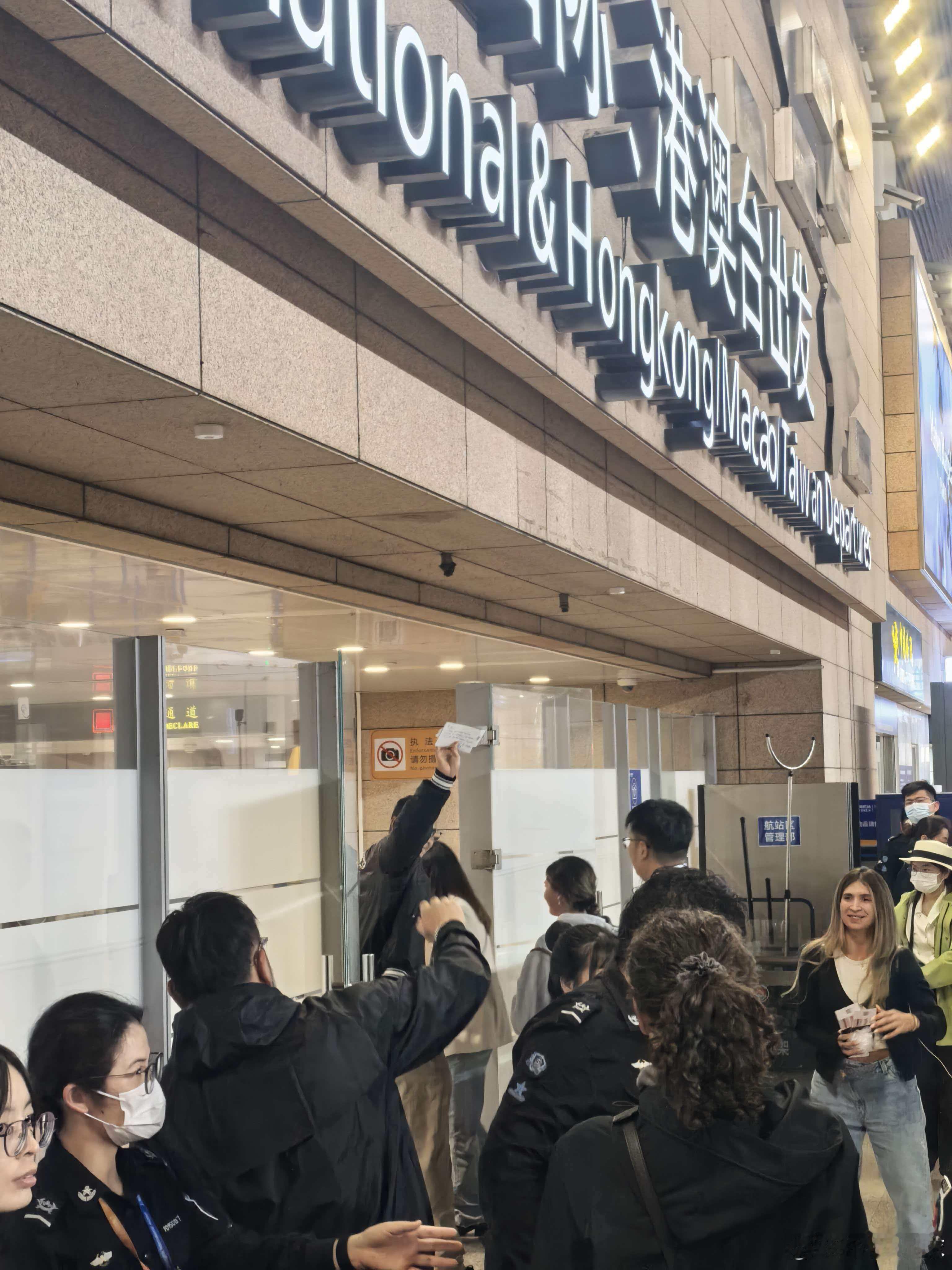 上海申花再见莫雷诺！常回家看看！上海申花