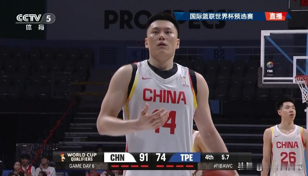 中国男篮大将李弘权真是太适合打首发了！在今天中国男篮以92：74轻取中国台北男篮