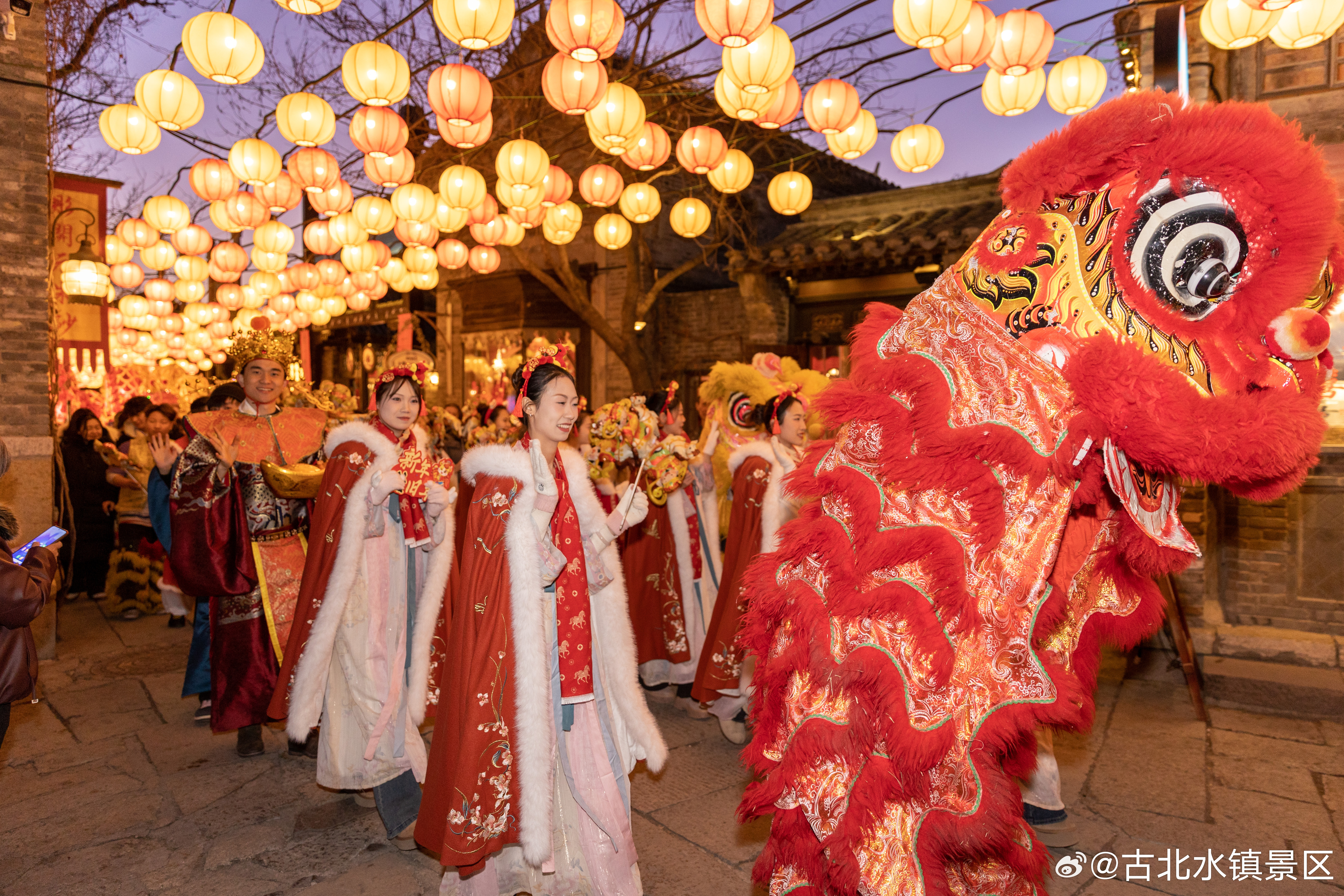星星替你守着未完成的梦，明天醒来，光会接着照亮前路晚安，宝子们～#古北水镇# #