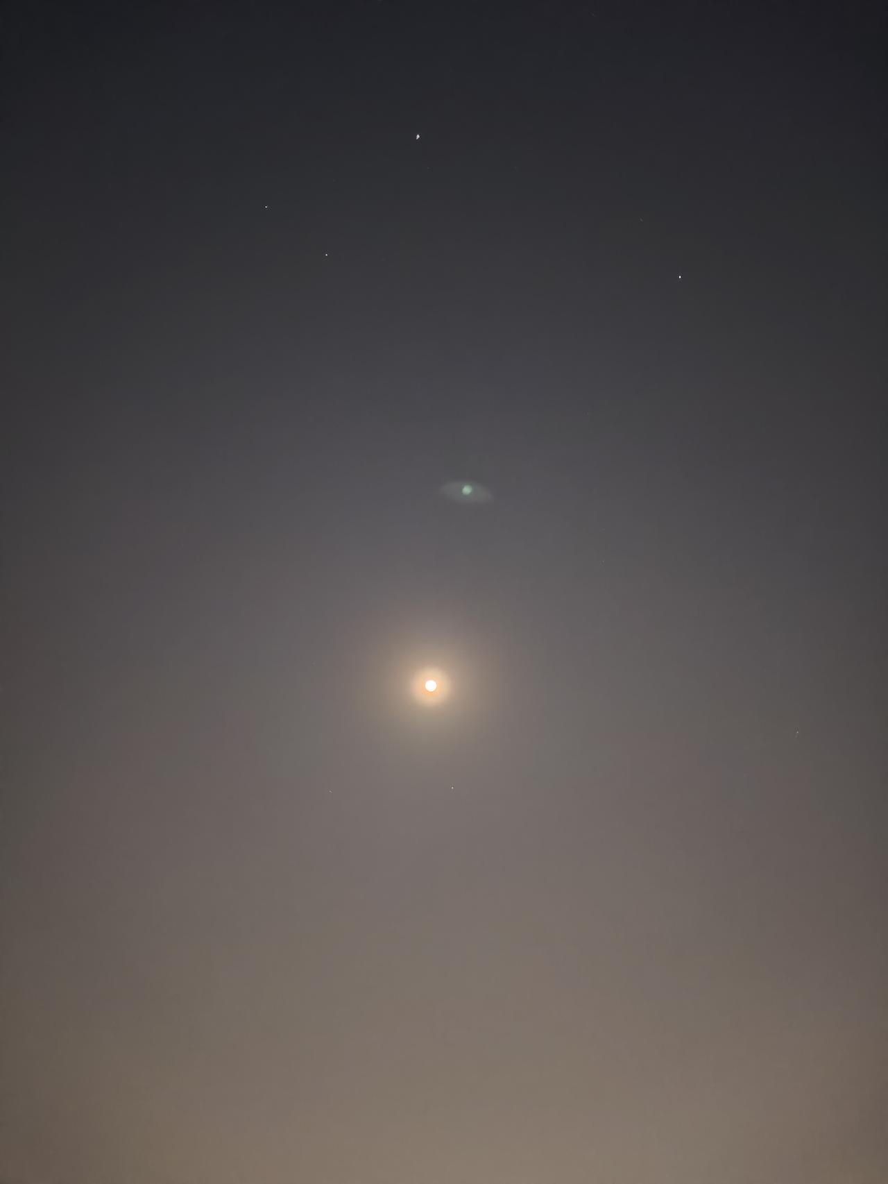 玉与月亮代表谁的心