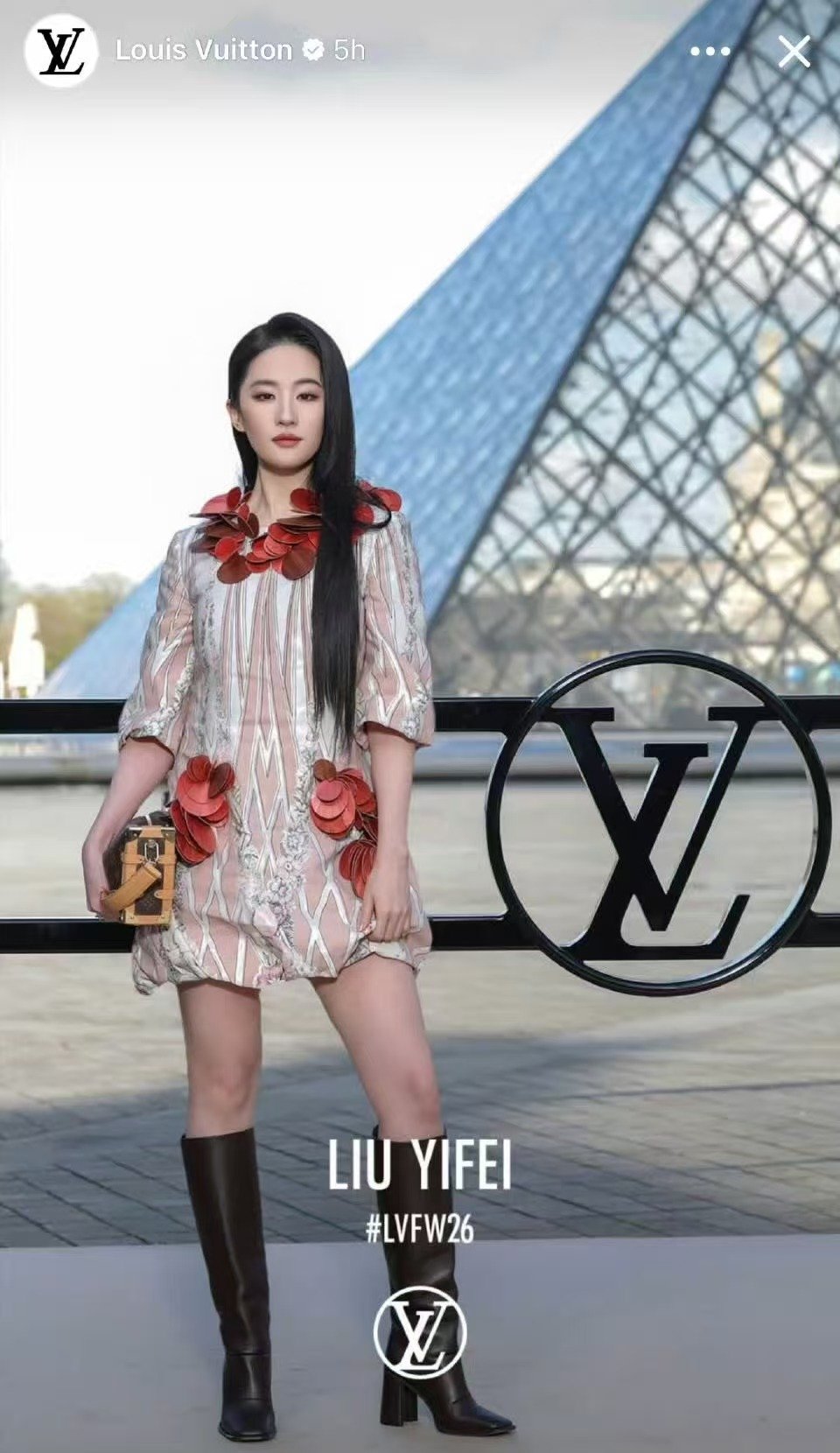 刘亦菲秀场公式照刘亦菲LV 公式照 【官方公式照】 