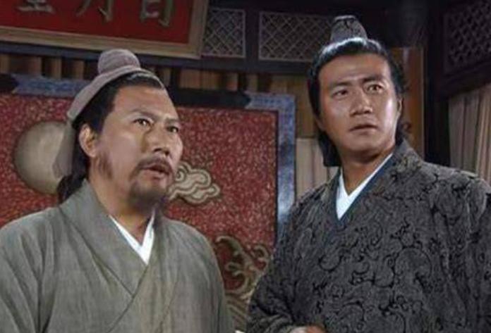明朝开国第一功臣，到底该算李善长，还是徐达？这件事看起来像个名次问题，往下翻才会
