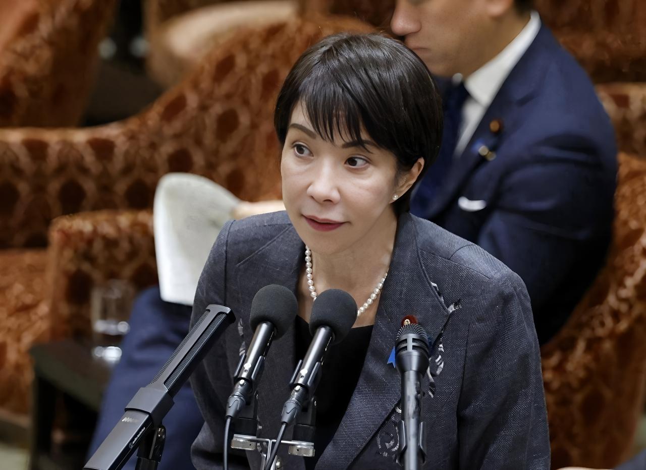 嘴硬到底！
高市早苗称拼尽全力兑现承诺，日本网民讽刺：该反省的是选民。
 
据日