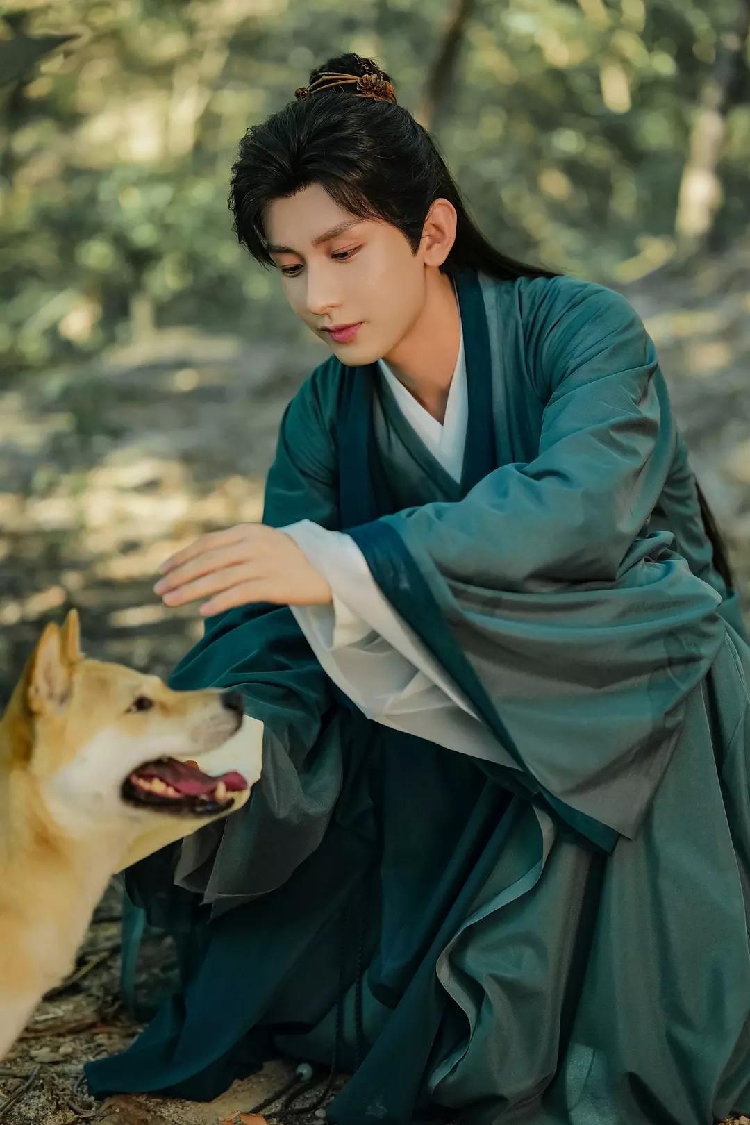 你知道吗？成毅差点错过李相夷这个角色！《莲花楼》找他时，他直接推了三次，怕剧本烂