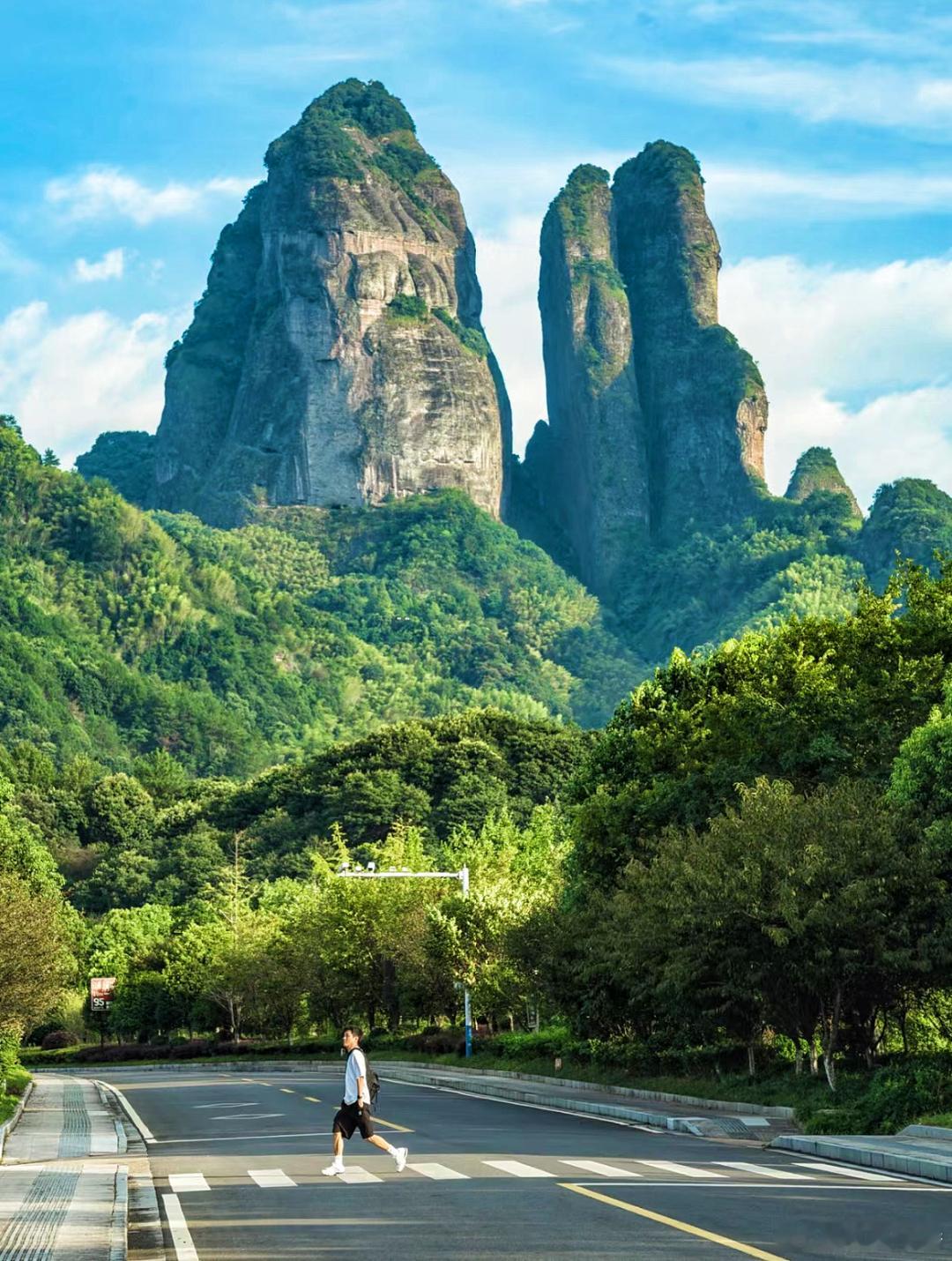 千年古道 锦绣江山 【江山旅游推荐①：江郎山】周末节假日期间，可以来江山，游览江