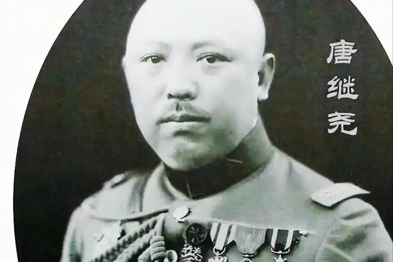 1918年，唐继尧让妻妾以打麻将的名义，将手下庾恩旸的妻子钱秀芳骗到家里。还没打