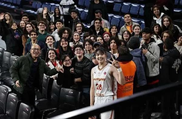 北京时间11月28日凌晨，李月汝效力的加拉塔萨雷俱乐部在女篮欧冠联赛中110-6
