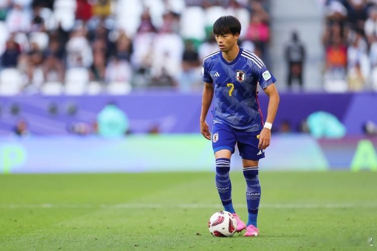 欧国联  ：英格兰vs爱尔兰分析依据：这场比赛要突破的关键，就是在定位在不断扩张