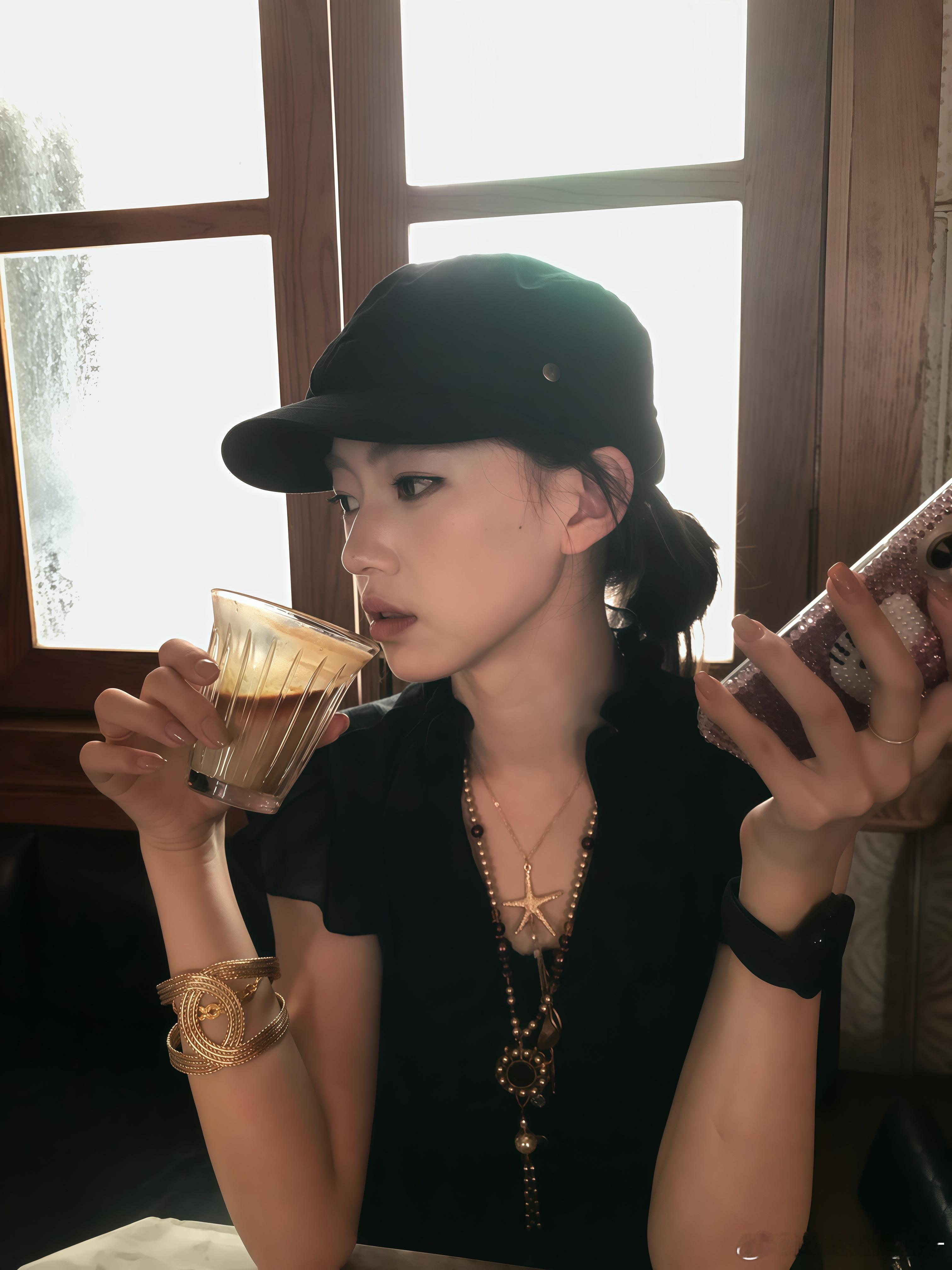 到了喜欢的季节😸和好闺闺11周年～  ​​​