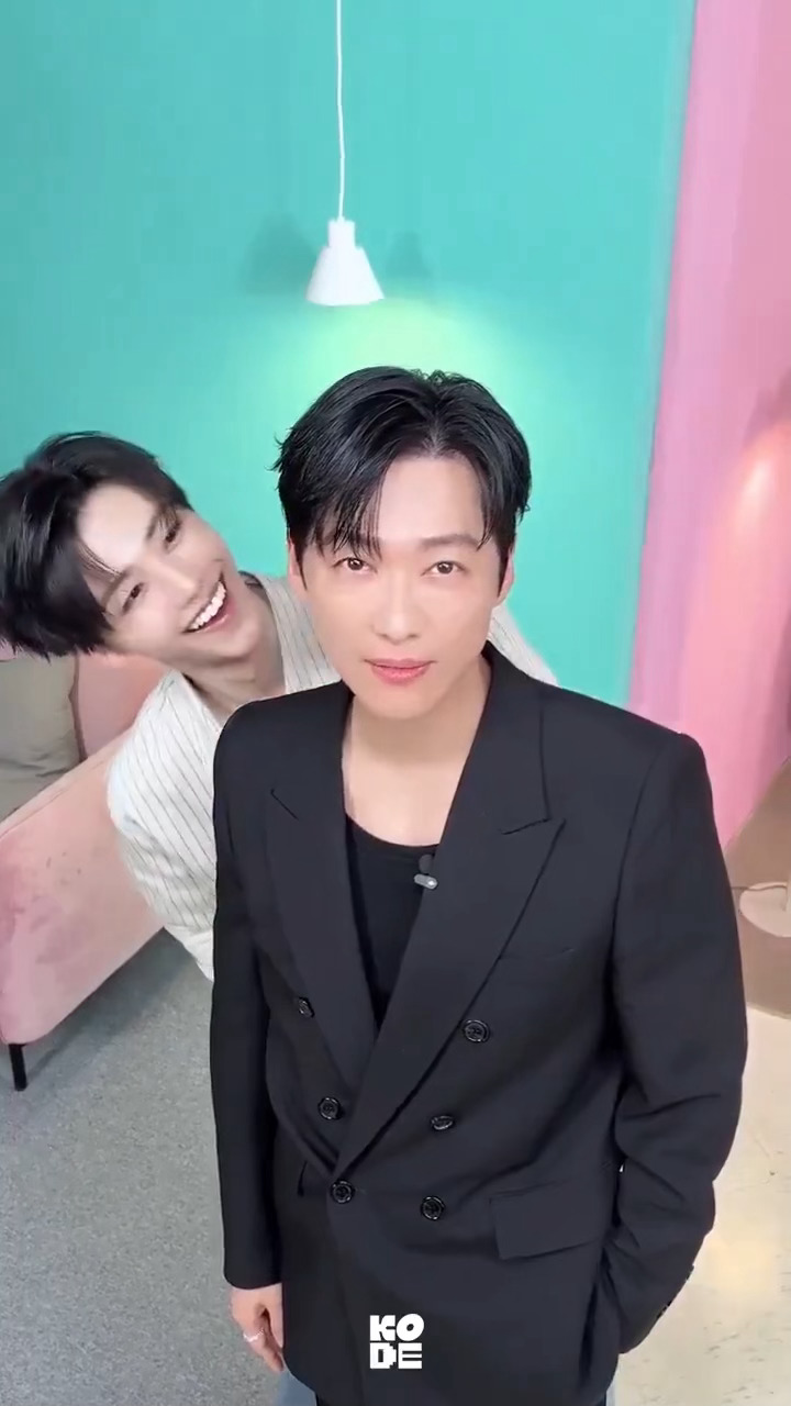 哇靠历史会晤 罗渽民✖️南宫珉世界上竟真有如此相像的两个人罗渽民南宫珉合拍视频