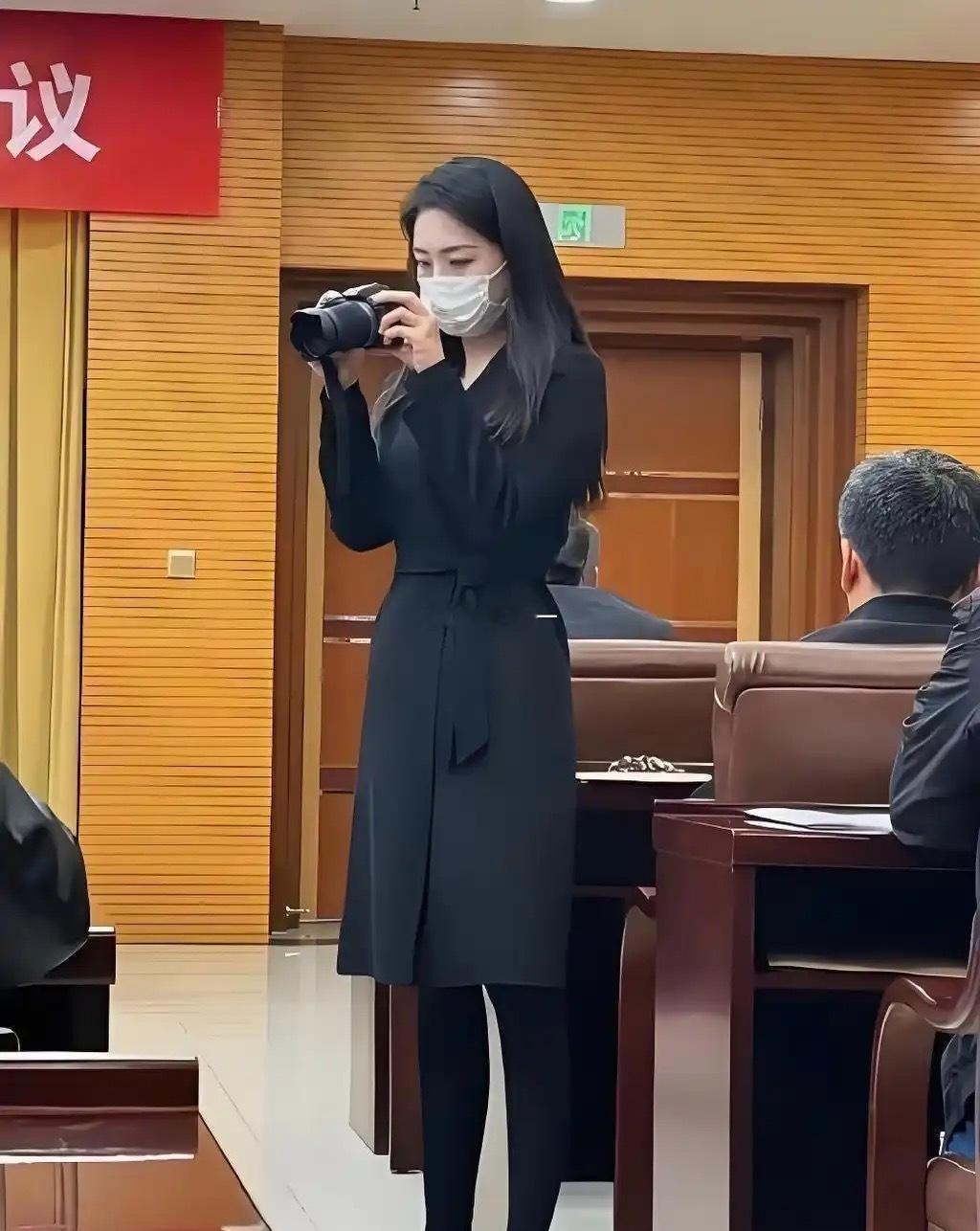 事实证明，体制内的女孩看上去都这么有气质 