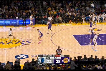 克莱没接到球，有些郁闷独行侠vs湖人