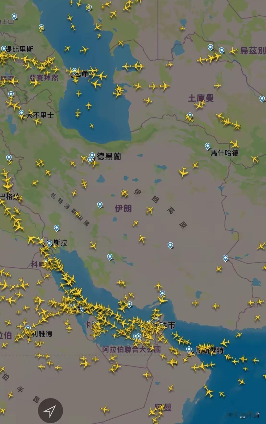 伊朗上空密密麻麻的飞机，有没有一种大战一触即发的感觉！

以色列国防部称近50架