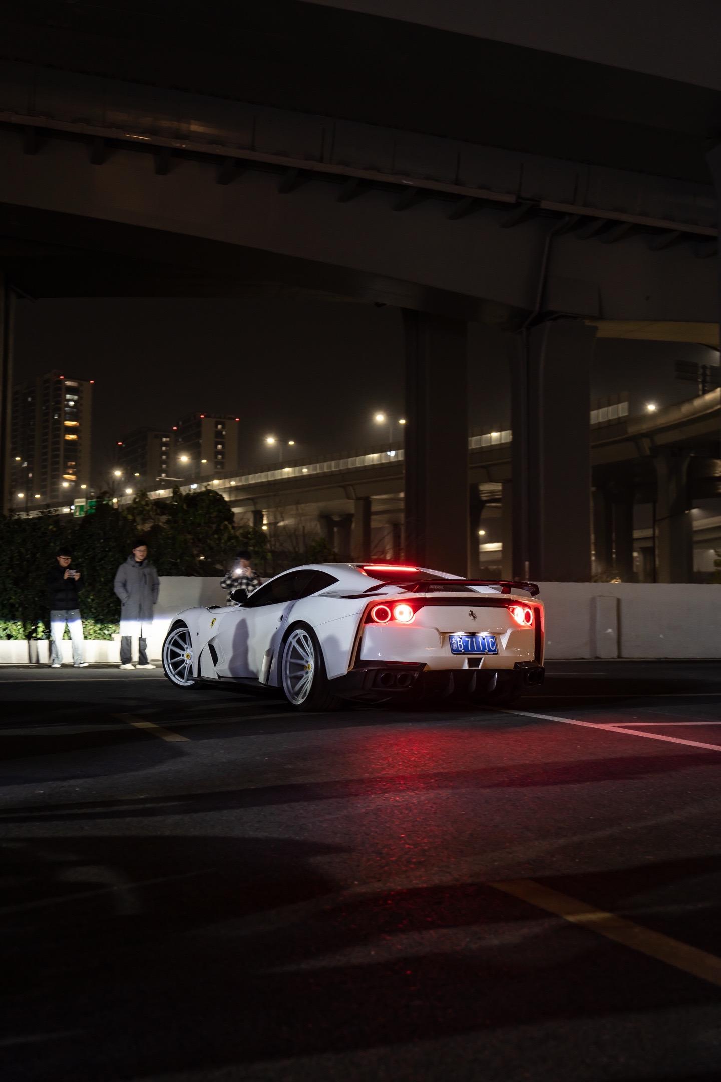 Cars‘ night.