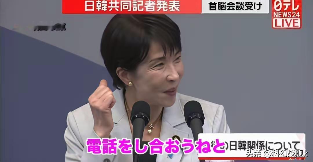韩国李大统领真不是普通人。面对日本人和韩国人同时感到的不妥社交行为，他都一笑而过