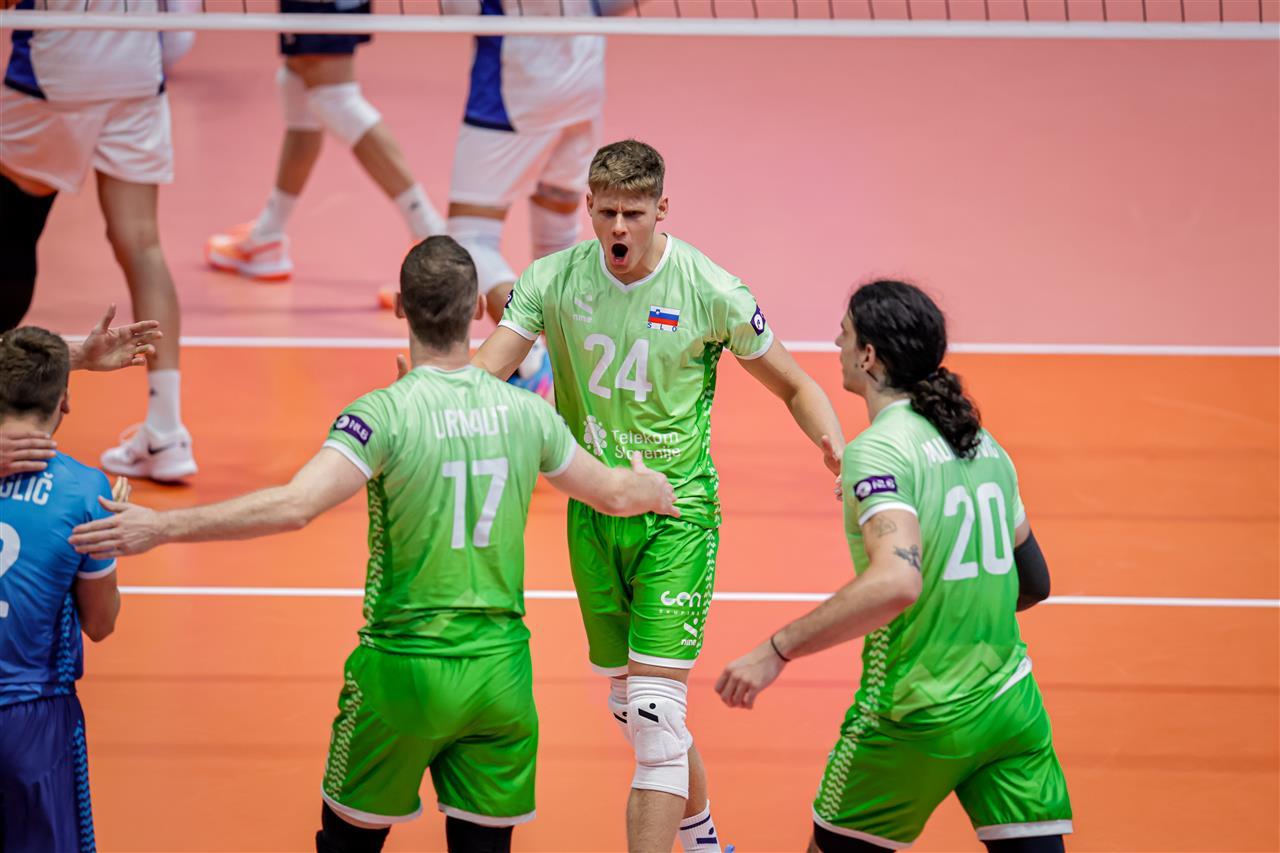 -【2026年男排欧锦赛小组赛-A组】希腊🇬🇷爆冷3-1斯洛文尼亚🇸🇮，