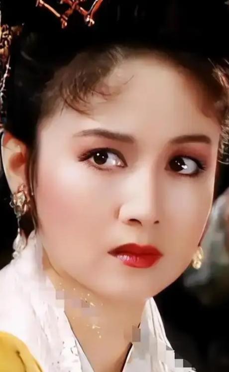 1983年，拍摄老版《西游记》时，导演杨洁对“猪八戒”马德华发牢骚：“怎么给你找