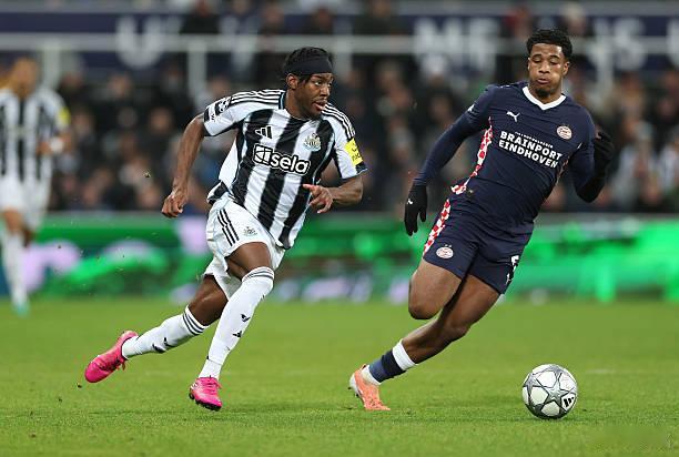 纽卡斯尔3比0埃因霍温 昨天我们讨论了纽卡斯尔两名新援该有所表现了。结果昨晚纽卡