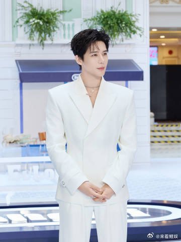 王安宇呕吐戏是自己抠吐的 不追求优雅表象，还原最本真反应，演技功底肉眼可见 