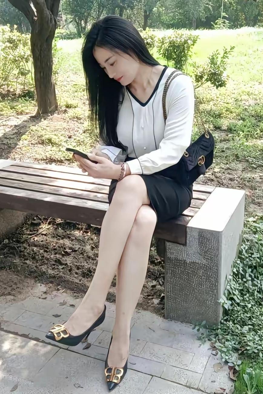 有一件事情始终不明白
为什么很多人月薪五六千
甚至七八千上万的都有
但是却存不下