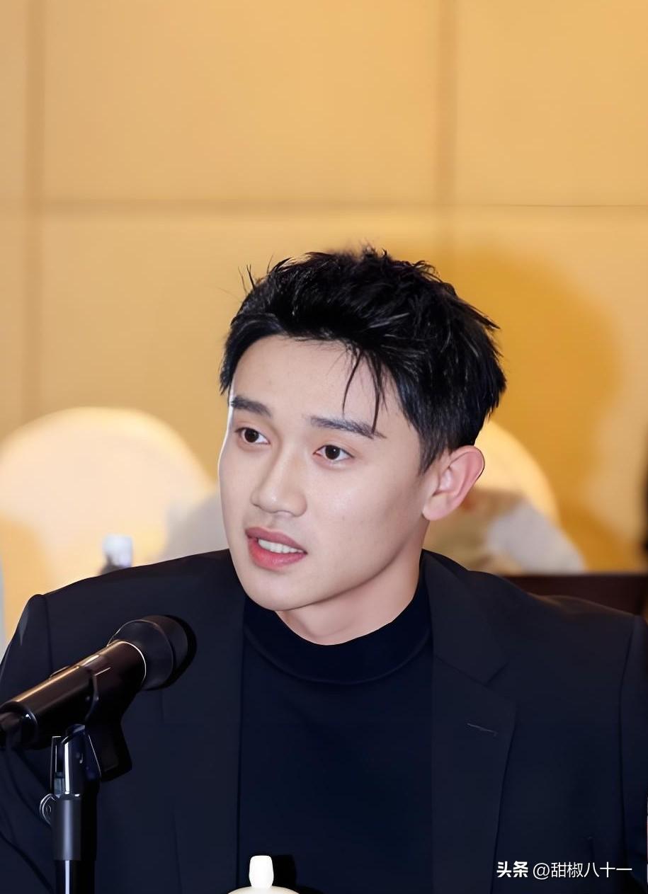 大家对这男演员还有印象么，

就《家事法庭》中饰演冯胜利这男演员，虽然感觉没有男