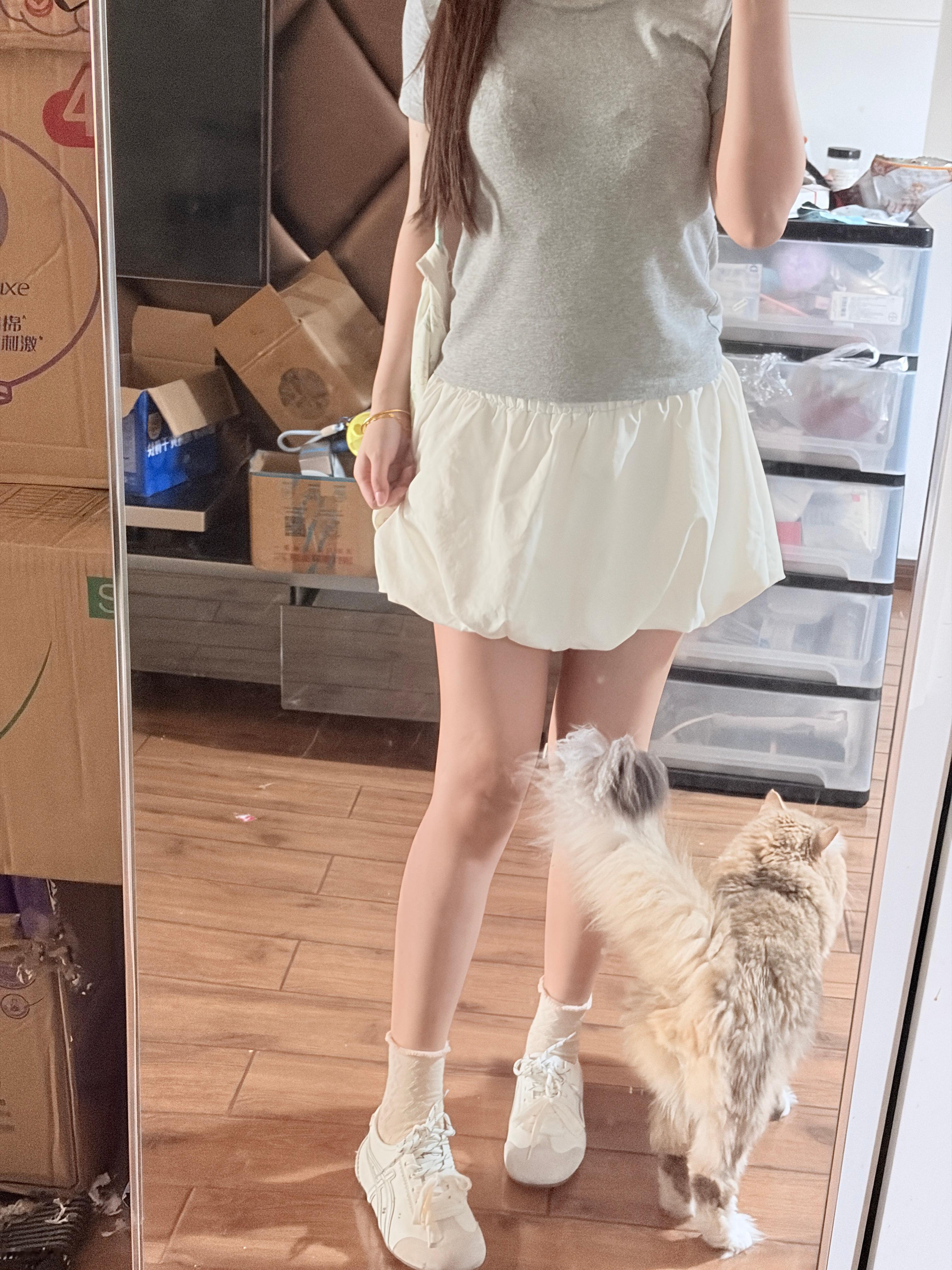 穿这样和你出门的话你会让我几点回家 