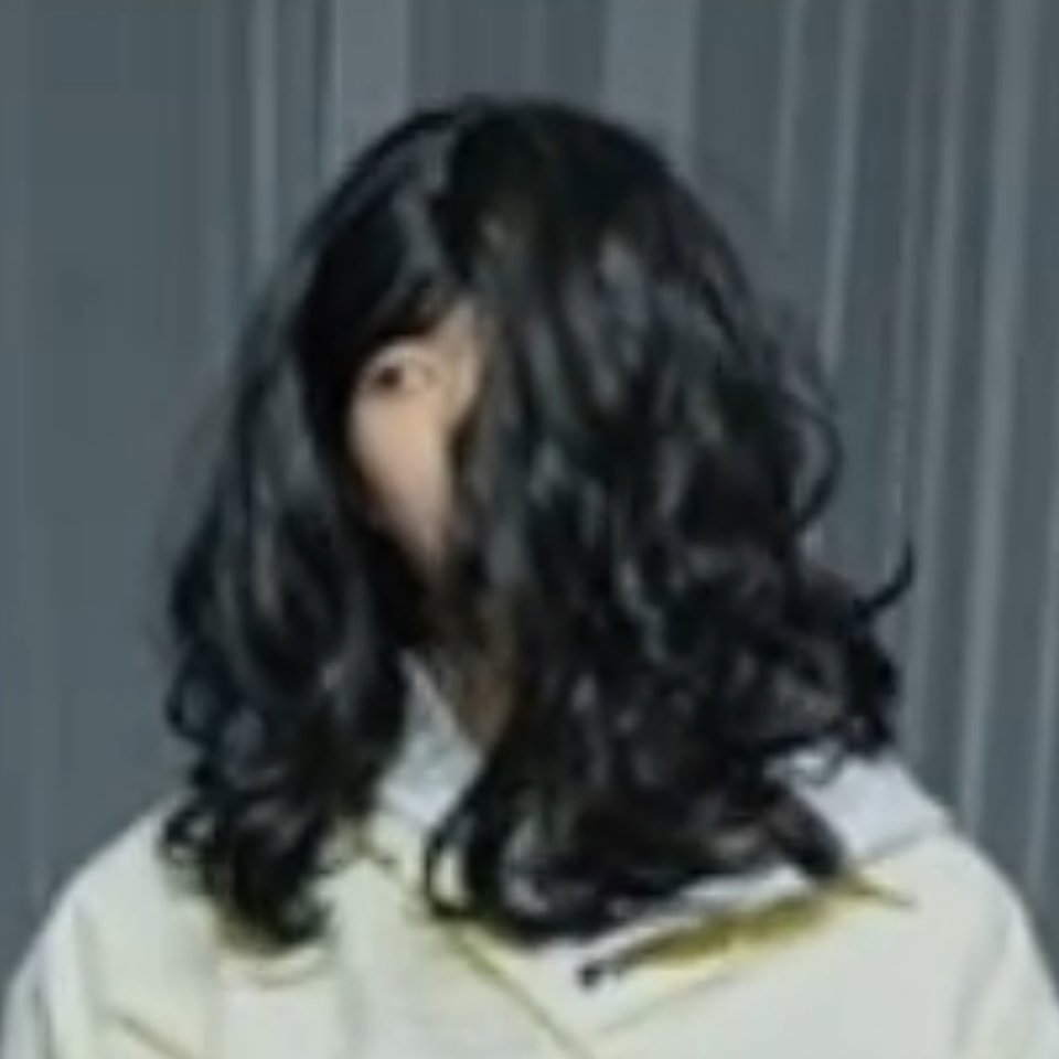 我快被她笑死 