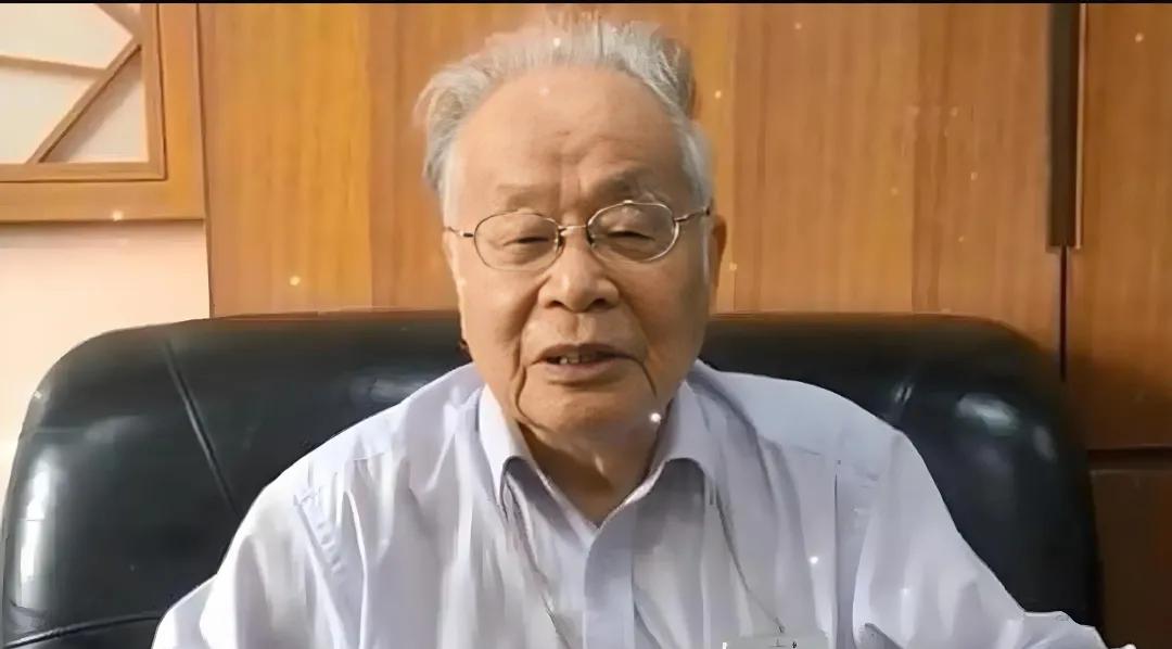 何祚庥老师再次辟谣。在何祚庥老院士的眼里，这个谣言一年到头不知辟谣了多少次了，这