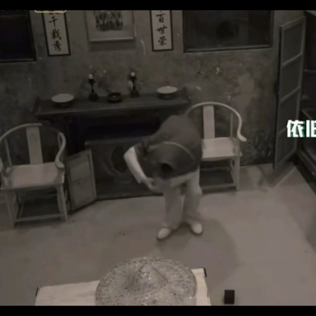 张真源我的屁股后面一片寂寞 我笑得好崩溃吧我们不说我后面没有人好害怕我们说我的屁