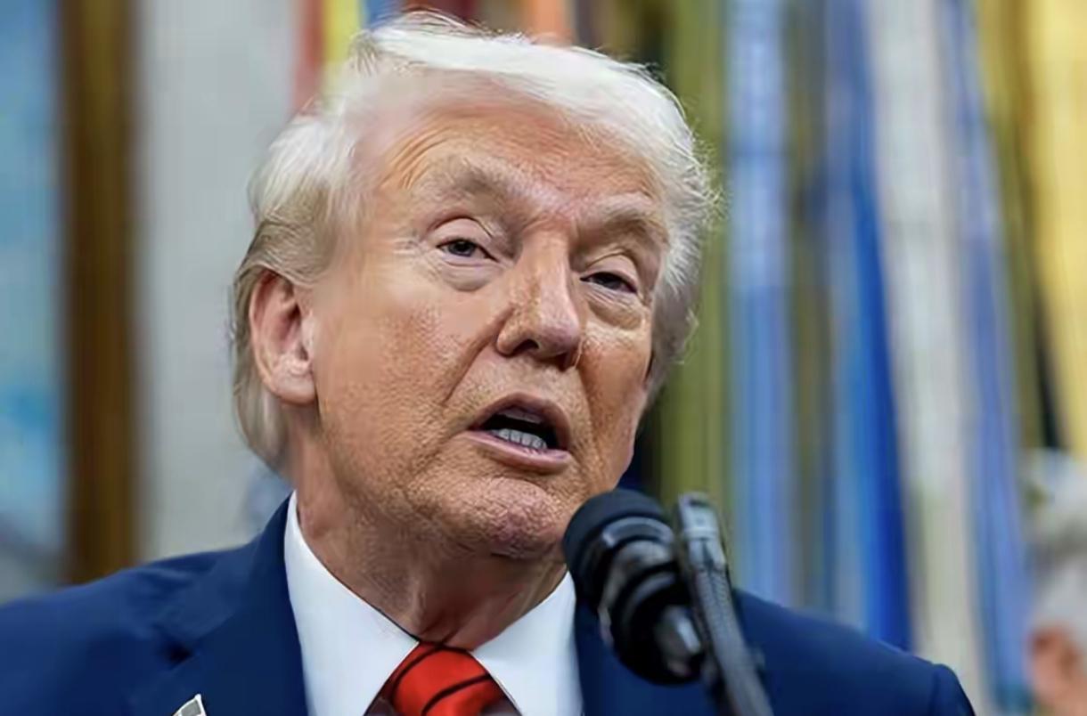 最近委内瑞拉总统马杜罗简直被美国逼到了绝境！特朗普那老小子，先是直接打电话逼人家