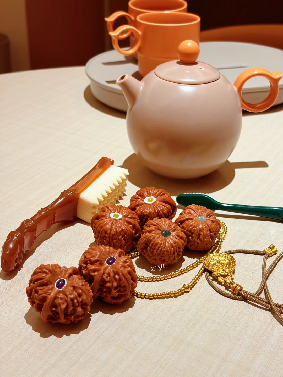 当代年轻人的佛系养生：盘核桃