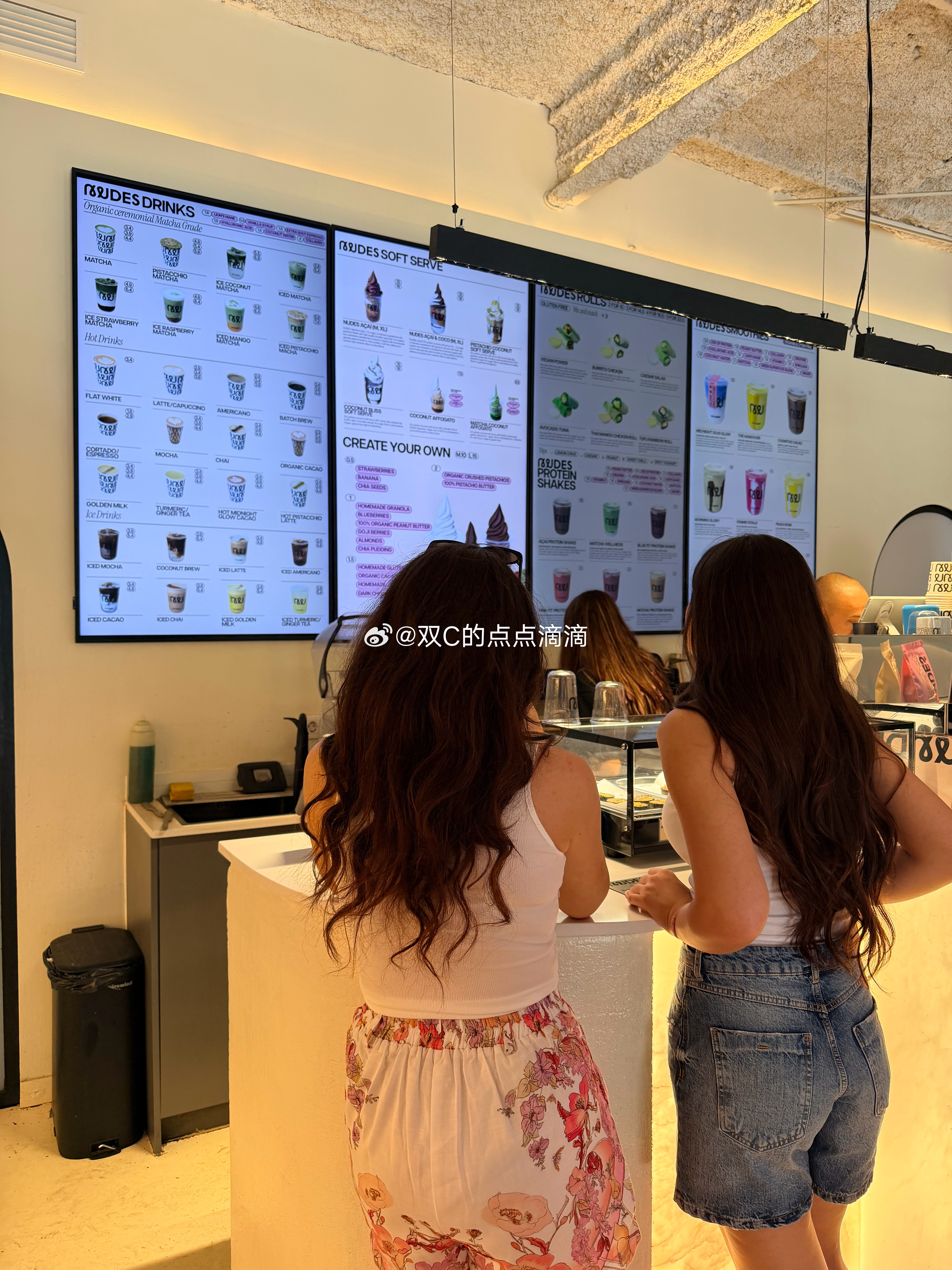 Acai bowl 一堆人买 超级多 