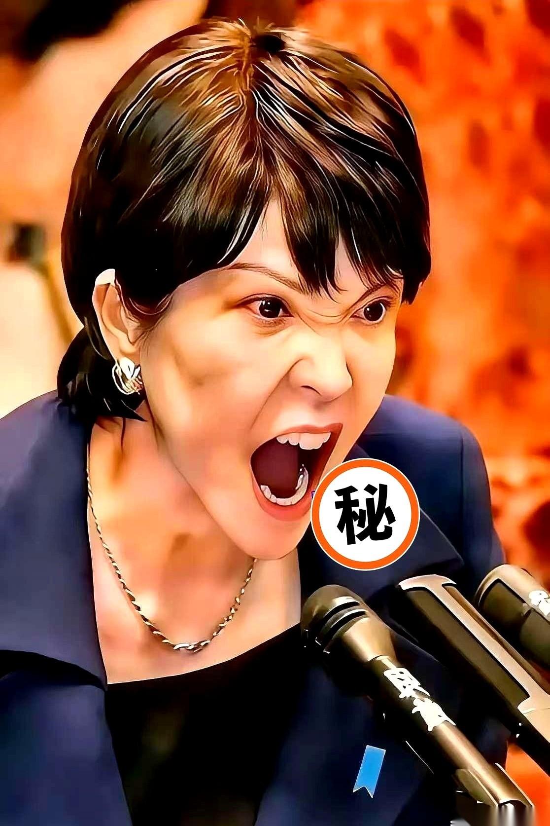 自己家的一把手，要干解散国会这么大的事儿，二把手居然是看新闻才知道的。
我跟你说