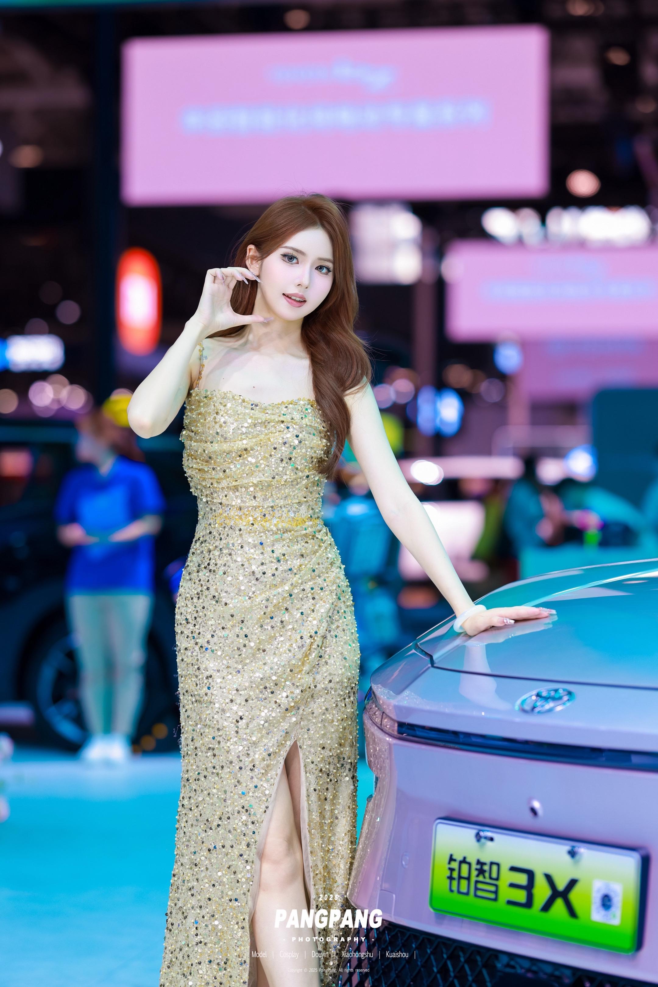 上班林黛玉 下班苏炳添。深圳粤港澳大湾区车展结束咯👋