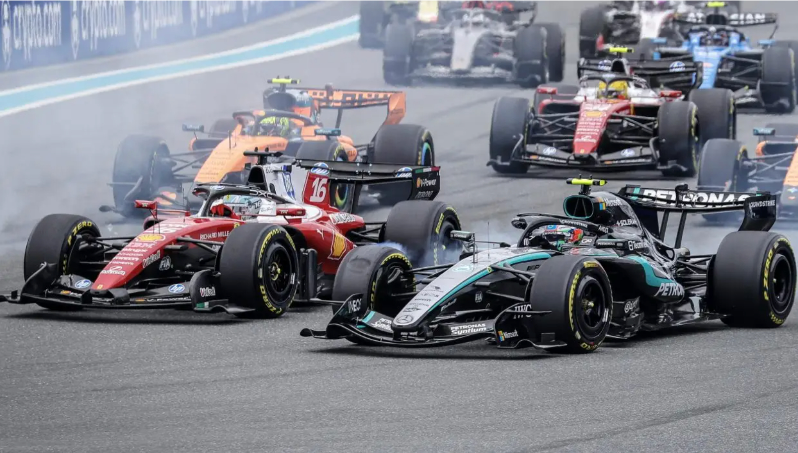 据意大利媒体AutoRacer的最新报道，梅奔将在本周的2026F1加拿大大奖赛