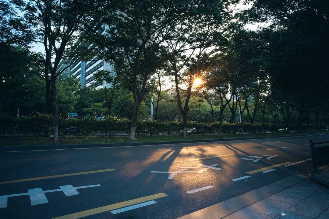 晚安😴，爱上每一天美美的夕阳时刻记录我的城市夕阳 松下S9 叙21 3.5 广