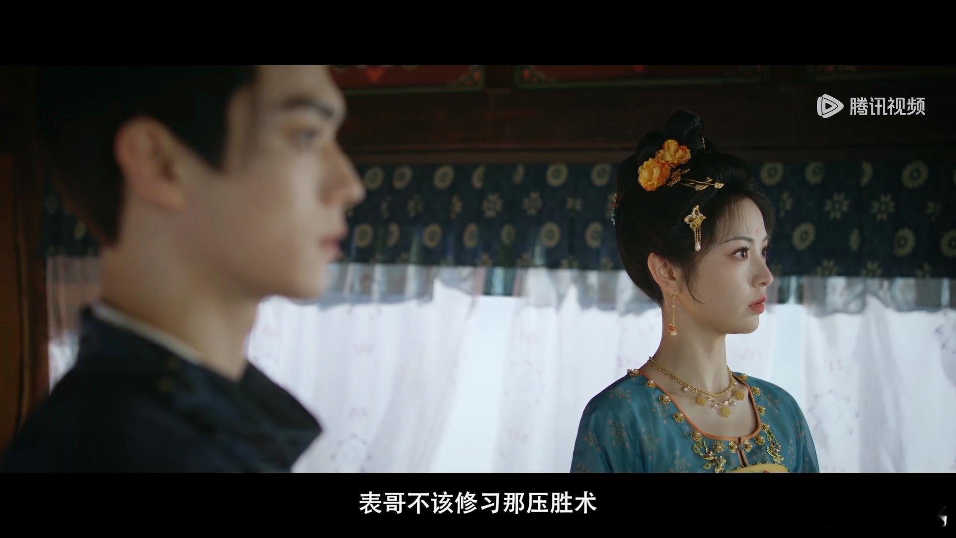子夜归男二掀桌 谁懂啊！裴季雅这 “疯批美人” 属性也太戳人了！平时穿长衫、摇折