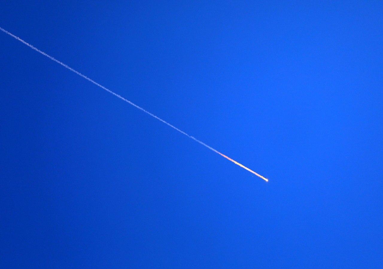 以色列军方：伊朗向以色列发射导弹