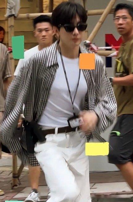 这也不是肌肉啊，明明是…… 