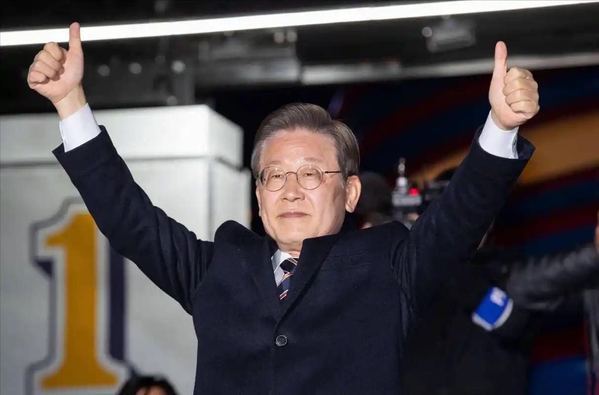 坐拥三千一百万吨稀土储量，守着一座价值万亿的资源宝库，蒙古国这次借着李在明访蒙彻