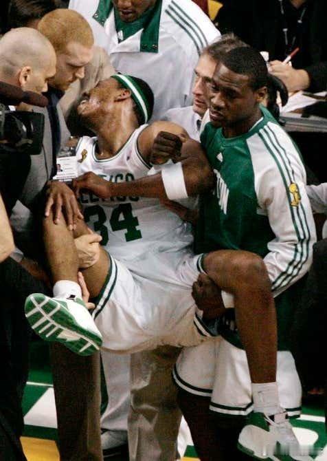 加州公路巡警称，前 NBA 球星保罗皮尔斯被发现在驾驶时睡着，因酒驾被捕[思考]
