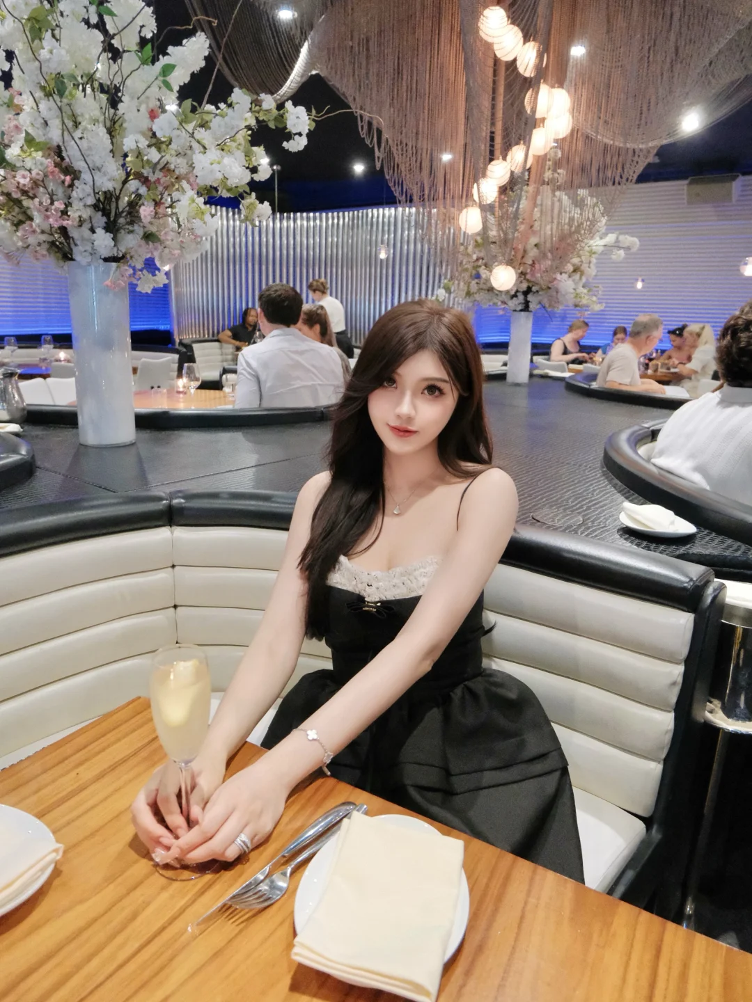 ✨STK伦敦｜带crush七夕在“夜店”吃牛排💃
